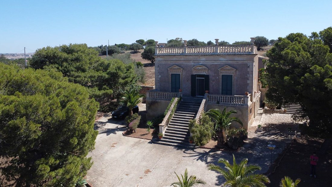 Villa in Santa Croce Camerina, Sicily, Italy 2 - 17404211