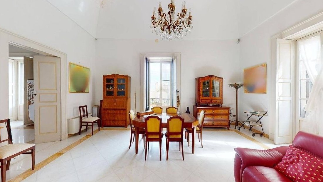 Apartment in Center, Brindisi, Apulia 4 - 17404247