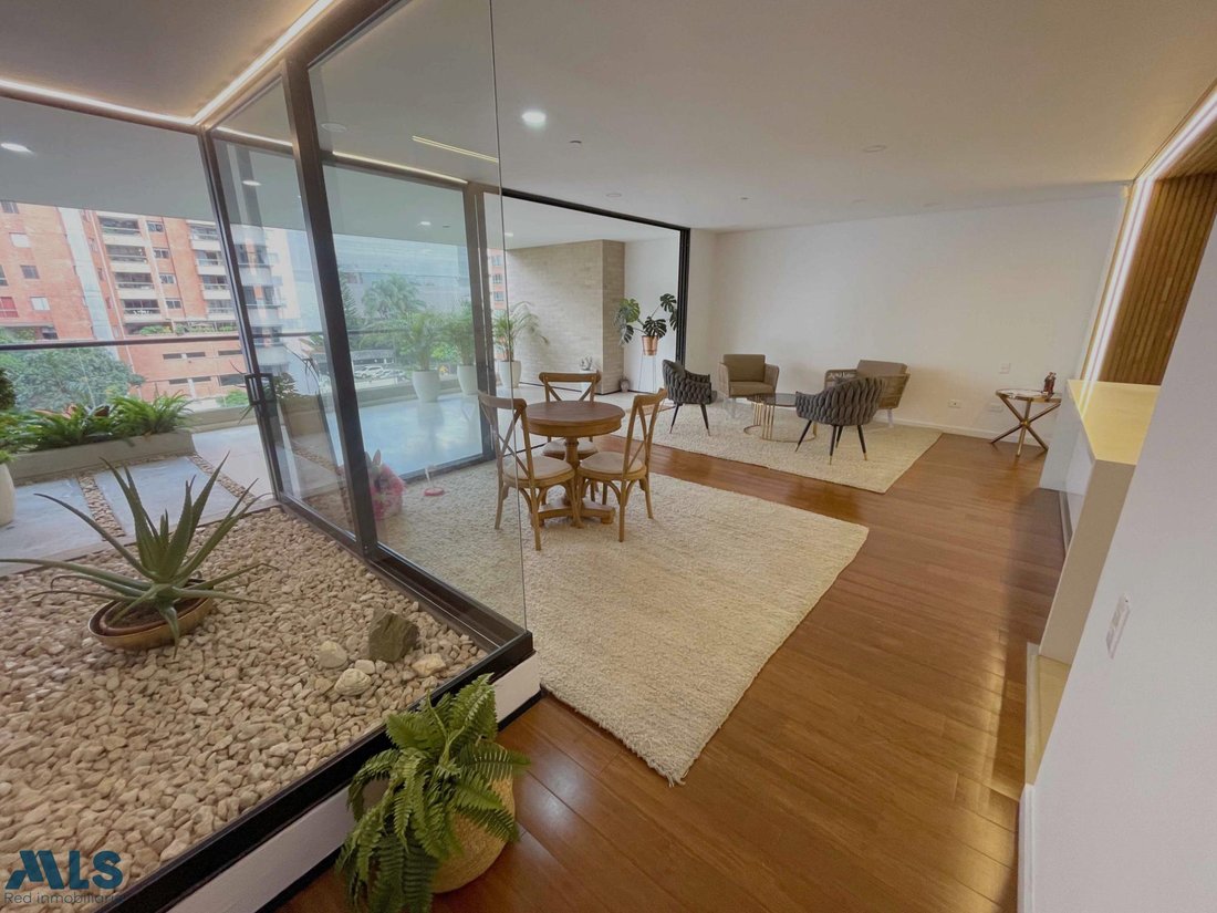 Apartment in Medellín, Antioquia, Colombia 3 - 17404284