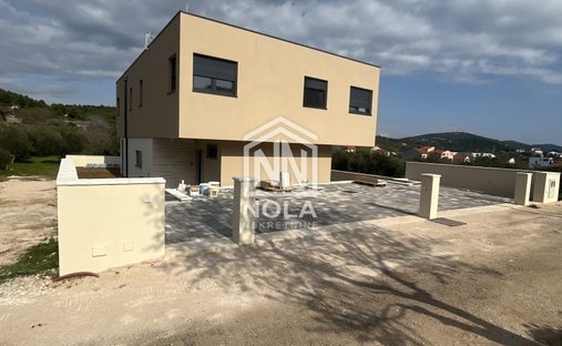 House in Murter, Sibenik-Knin County, Croatia 1
