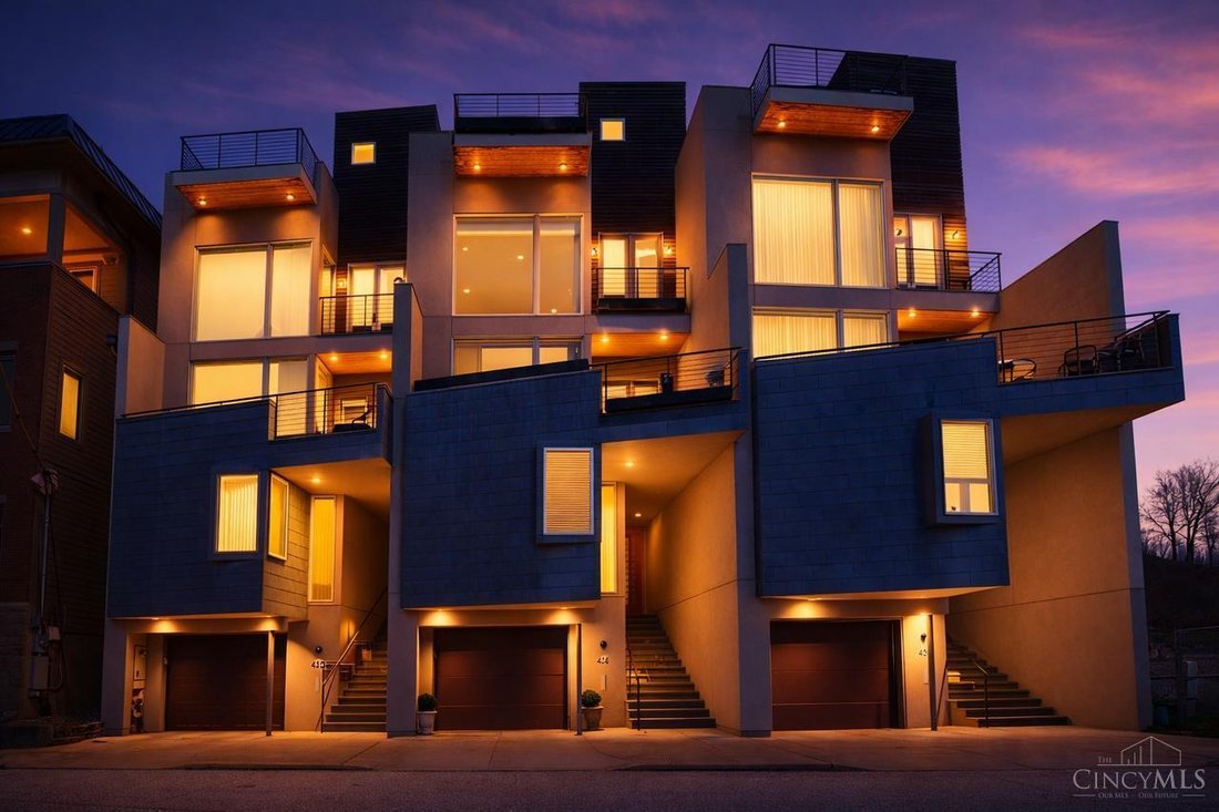 Condo in Cincinnati, Ohio, United States 2 - 17404521