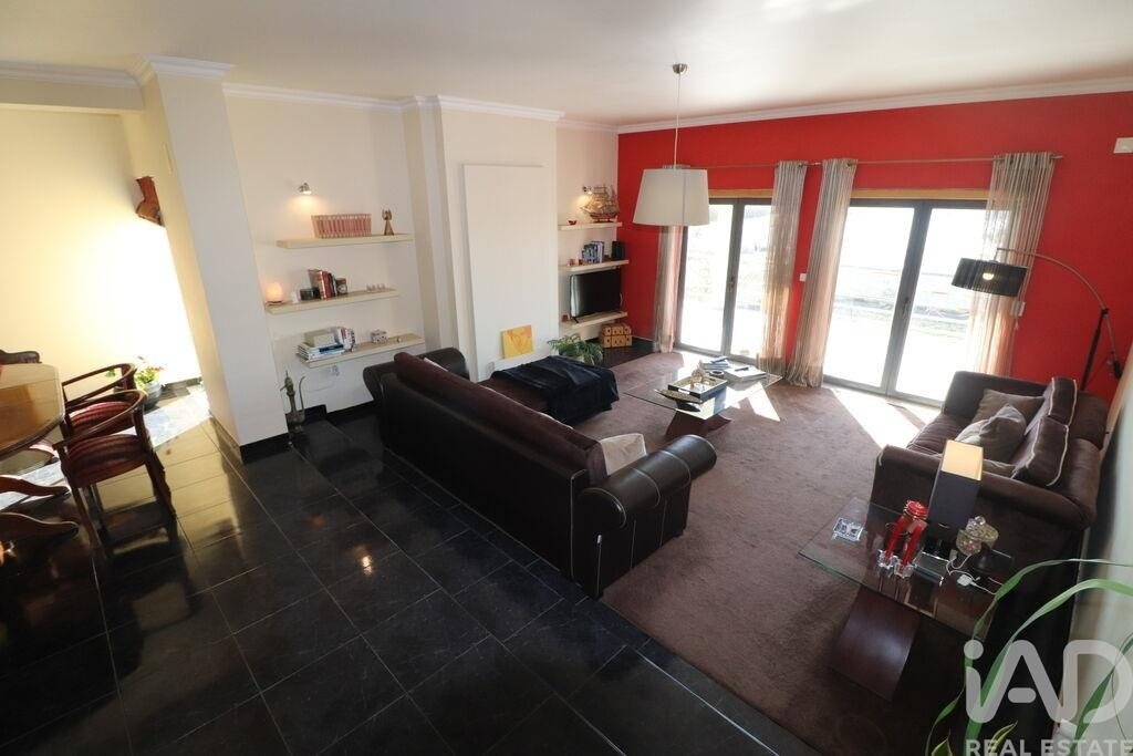 Townhouse in Silveira, Lisbon, Portugal 1 - 17406008