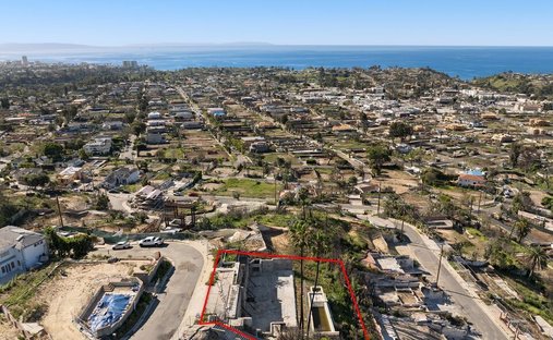 Land in Los Angeles, California, United States 1