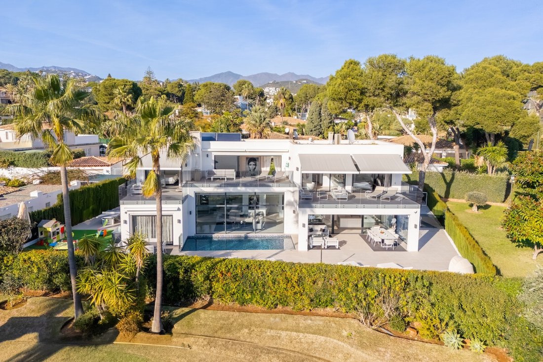 Villa in Marbella, Andalusia, Spain 1 - 17404188