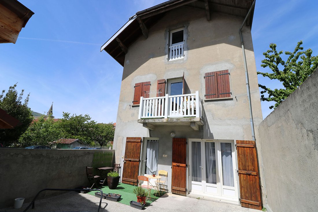 Seyssel, Auvergne-Rhône-Alpes, France 2 - 17405988