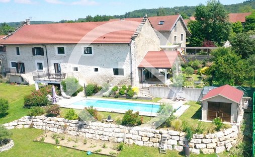 Villa in Saint-Julien-en-Genevois, Auvergne-Rhône-Alpes, France 1