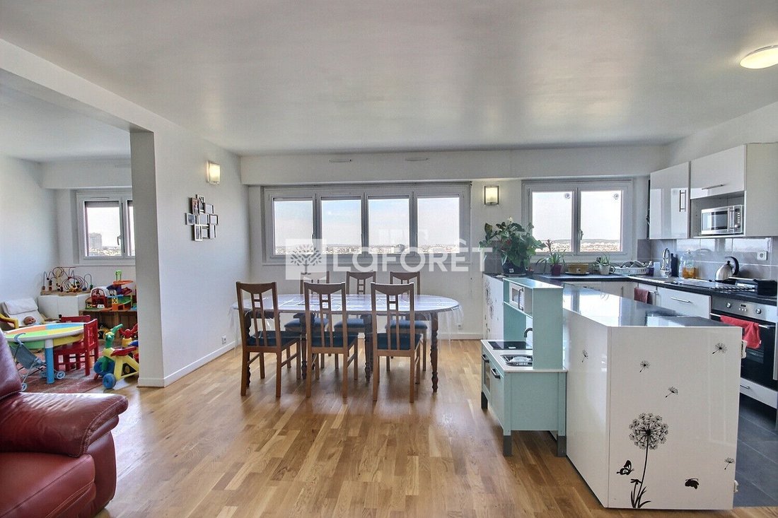 Apartment in Hôtel de Ville, Courbevoie, France 1 - 17405798