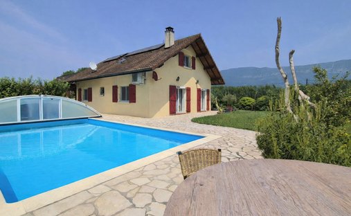 Villa in Seyssel, Auvergne-Rhône-Alpes, France 1