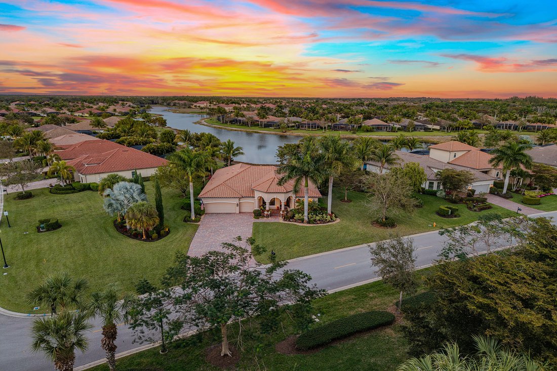 House in Naples, Florida, United States 1 - 17406087