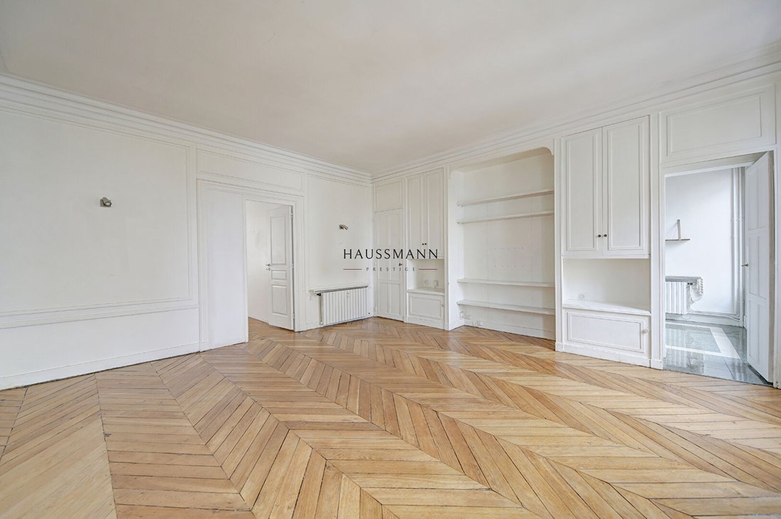 Apartment in Europe, Paris 8e Arrondissement, Paris 2 - 17405703