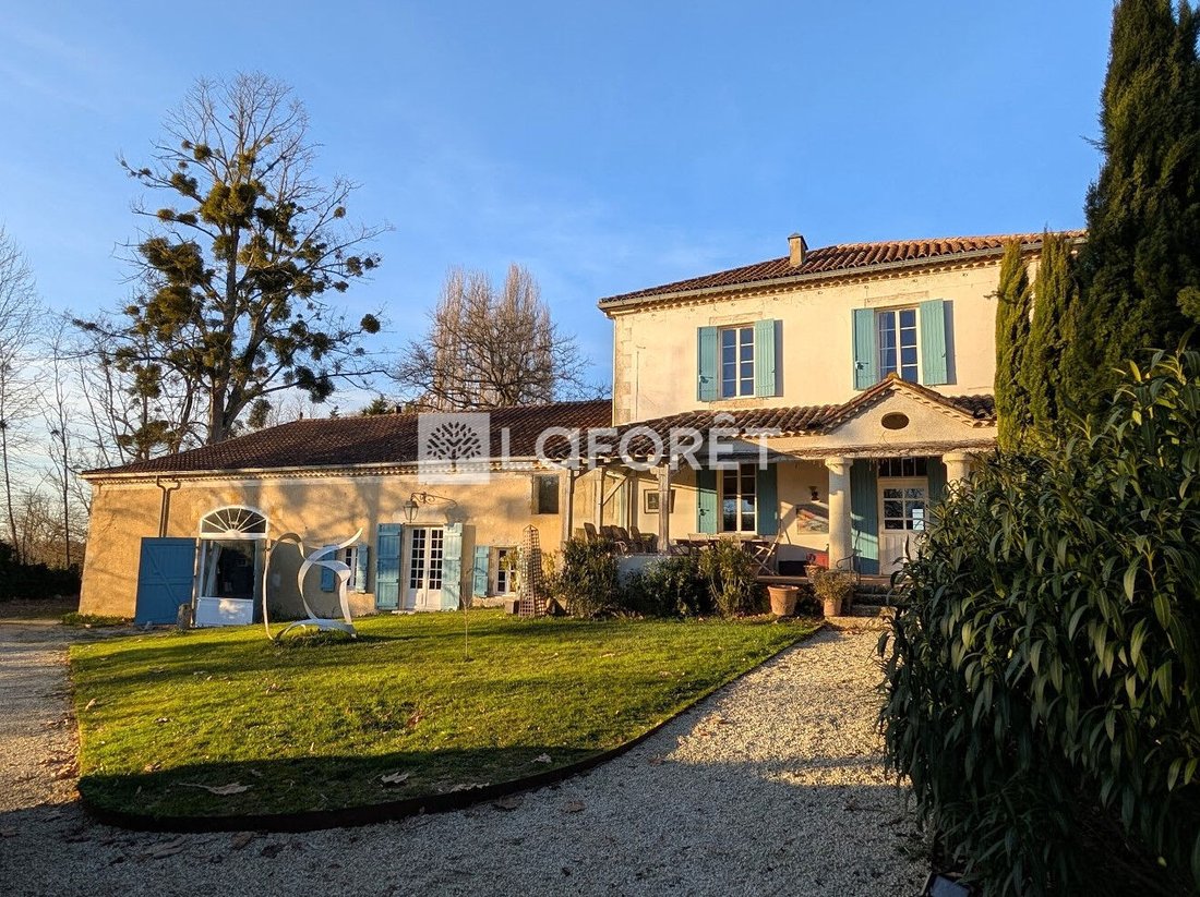 Villa in Castelnau d'Auzan Labarrère, Occitania, France 2 - 17405917