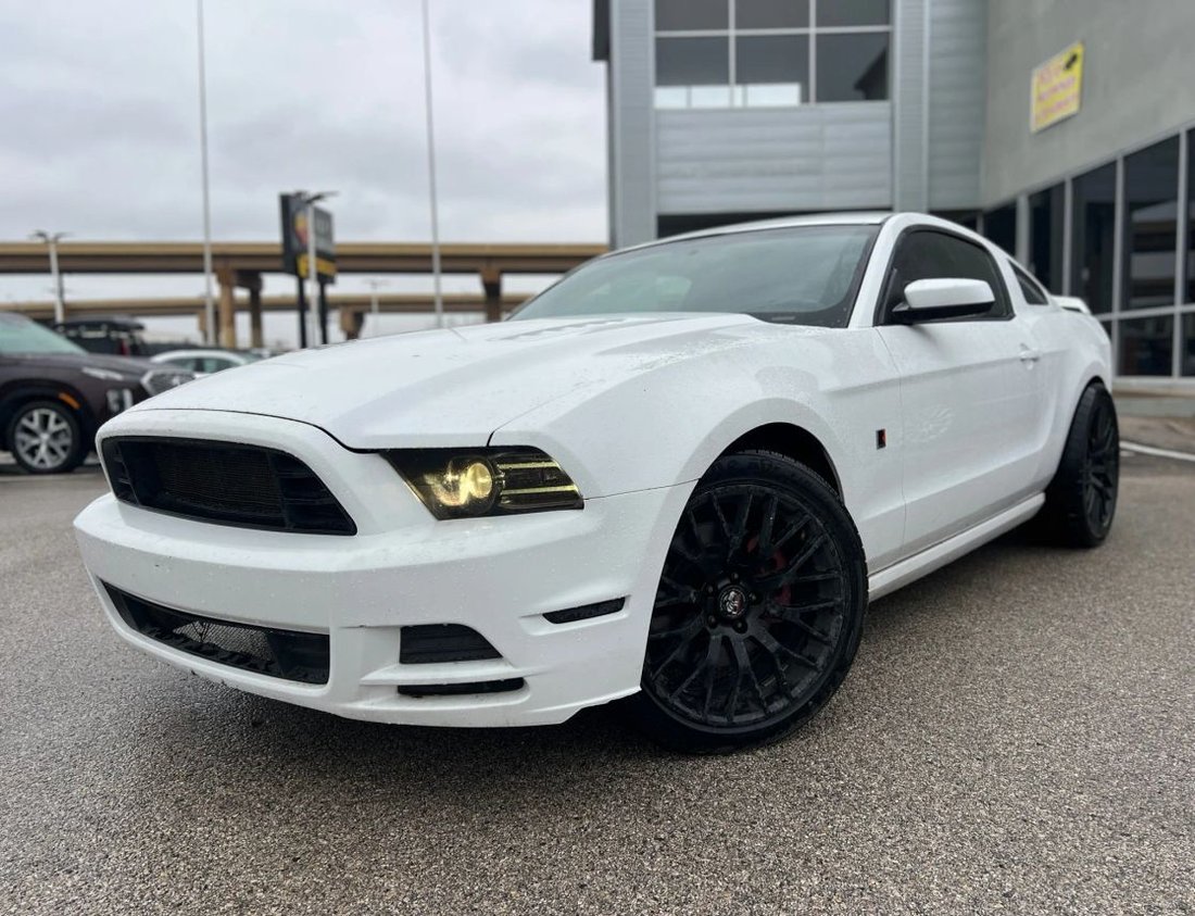 Coupe in Dallas, TX, United States 1 - 17405426