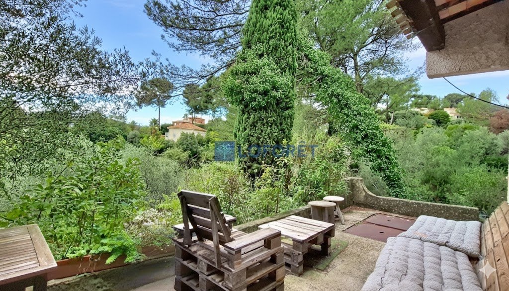 Villa in La Treille, Marseille, Provence-Alpes-Côte d'Azur 3 - 17405896