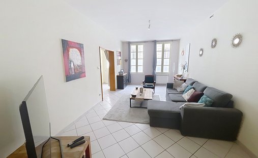 One Of Flat Roof Water Castle, Rochefort ( Commerical)