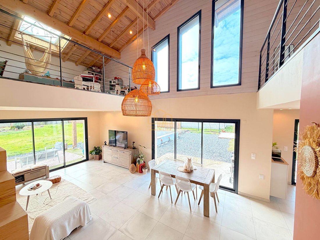 Villa in Salles, Nouvelle-Aquitaine, France 2 - 17405763