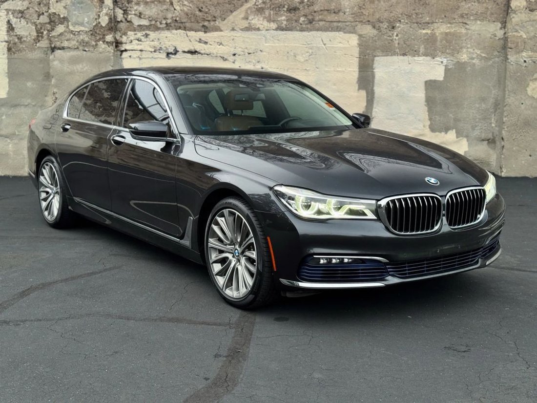 Sedan in Roseville, CA, United States 2 - 17405131