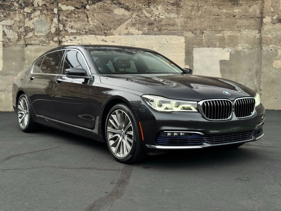 Sedan in Roseville, CA, United States 3 - 17405131