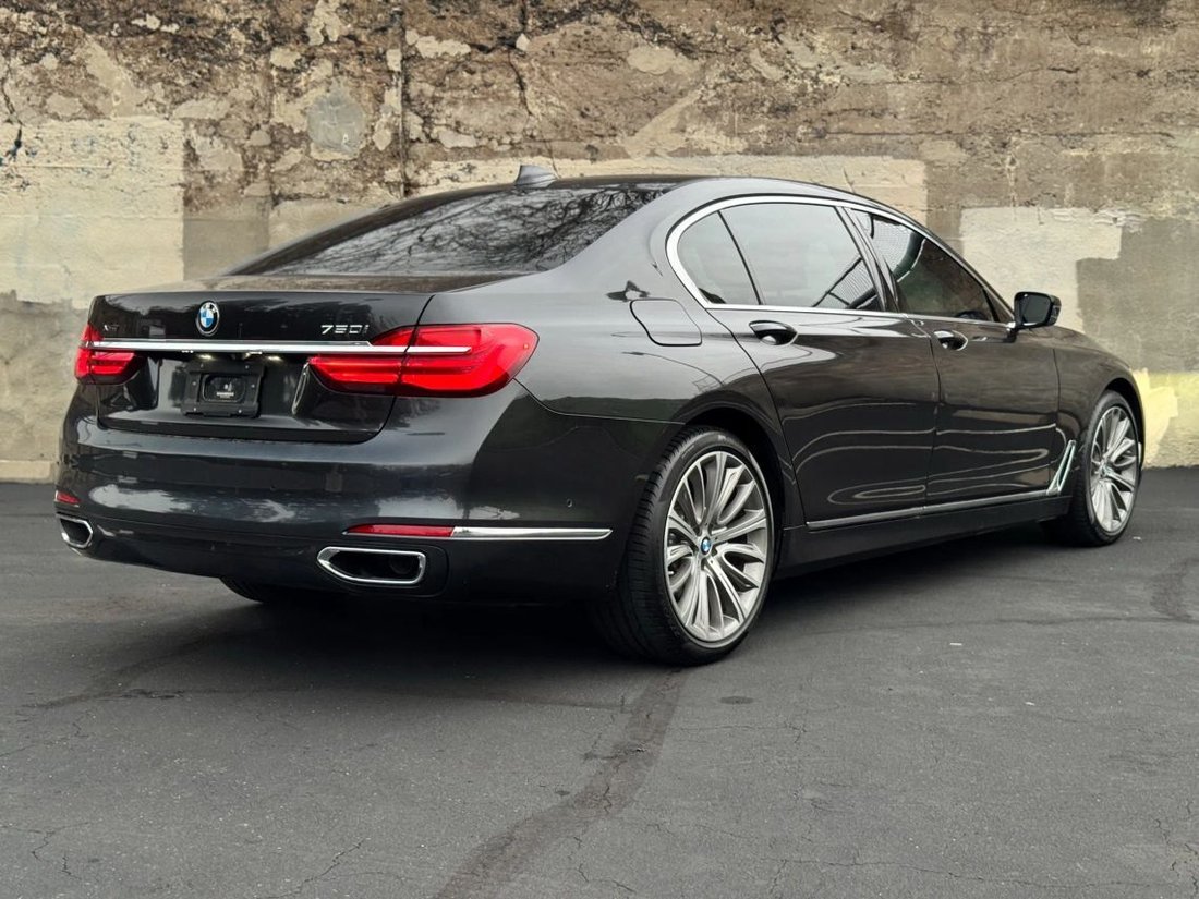 Sedan in Roseville, CA, United States 5 - 17405131