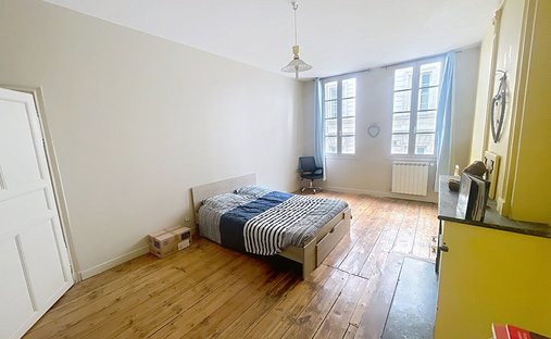 One Of Flat Roof Water Castle, Rochefort ( Commerical)