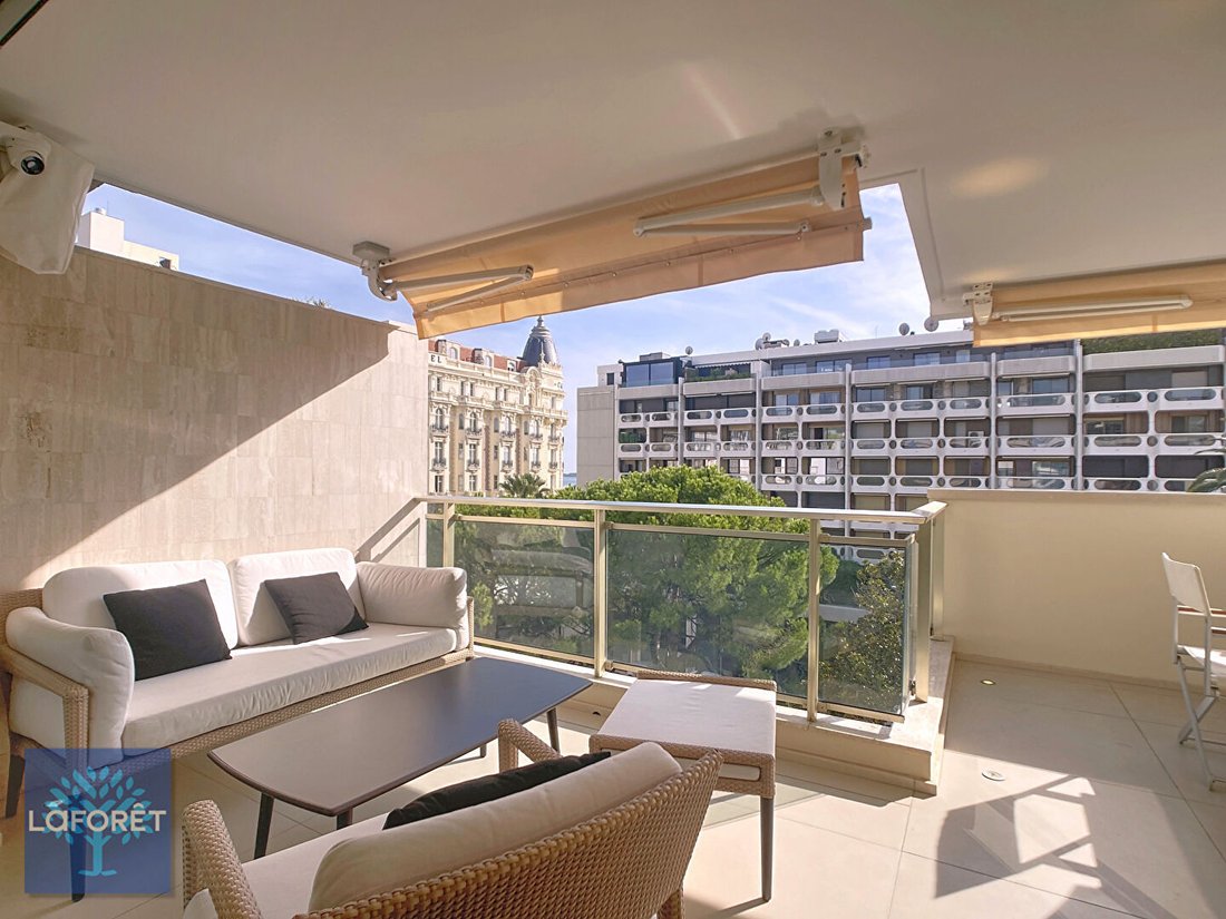 Apartment in Cannes, Provence-Alpes-Côte d'Azur, France 1 - 17405943