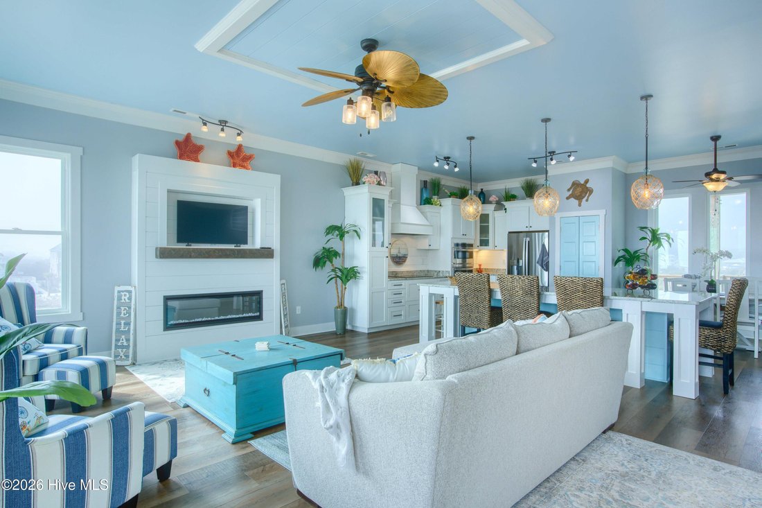 House in North Topsail Beach, North Carolina, United States 5 - 17404865