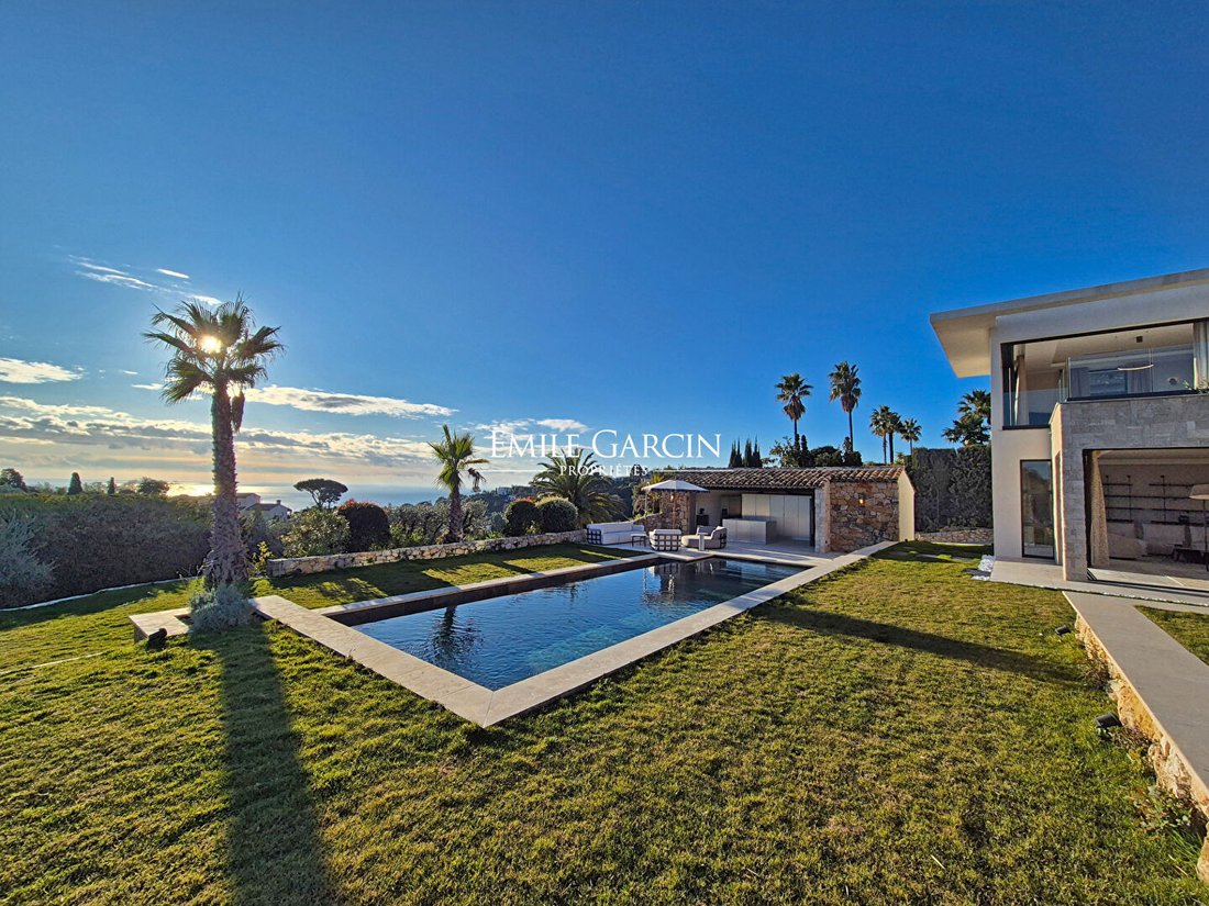 Villa in Brusquet-Retenaou-Devens, Vallauris, France 4 - 17342618