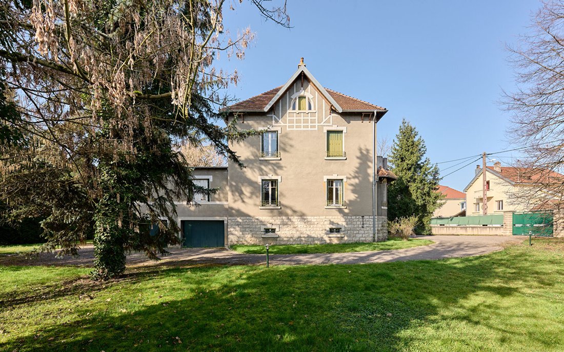 Villa in Ouest, Vesoul, France 1 - 17405838