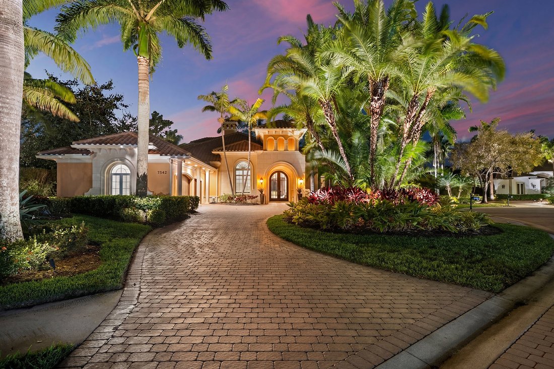 House in Naples, Florida, United States 1 - 17406083