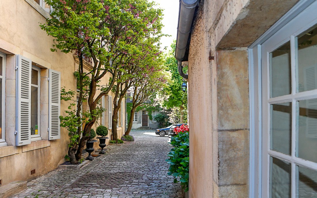 Villa in Cordeliers, Dijon, France 3 - 17405767