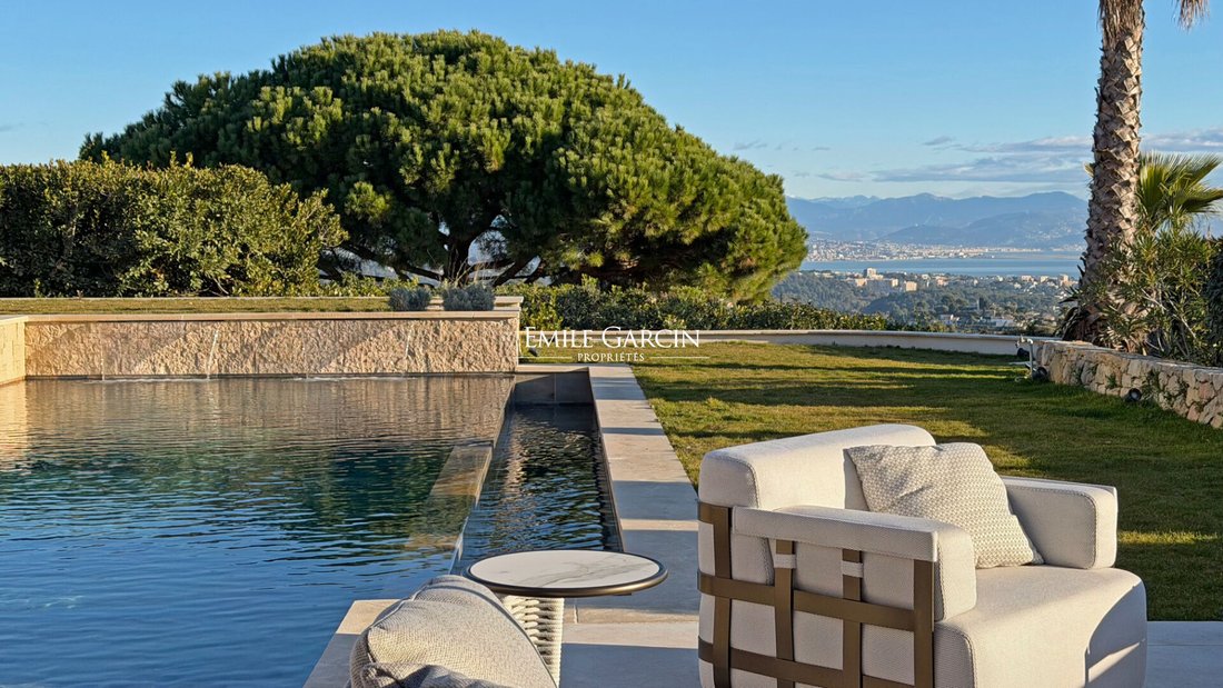 Villa in Brusquet-Retenaou-Devens, Vallauris, France 1 - 17342618