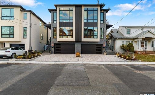 Townhouse in Fort Lee, New Jersey, United States 1