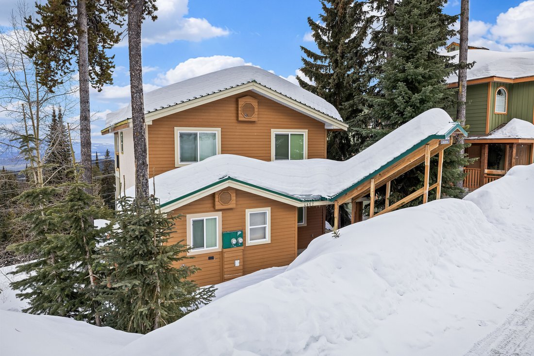 House in Beaverdell, British Columbia, Canada 1 - 17406256