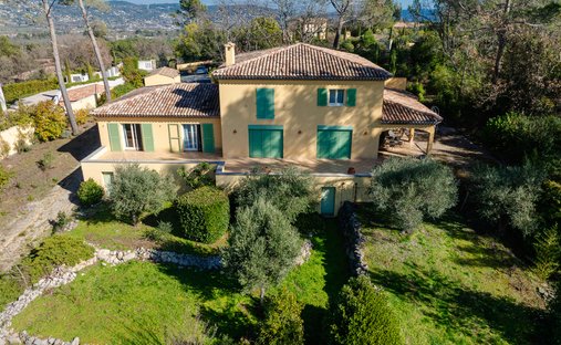 Villa à Tourrettes, Provence-Alpes-Côte d'Azur, France 1
