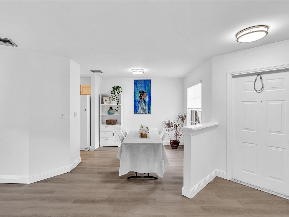 Townhouse in Pembroke Pines, Florida, United States 5 - 17406450