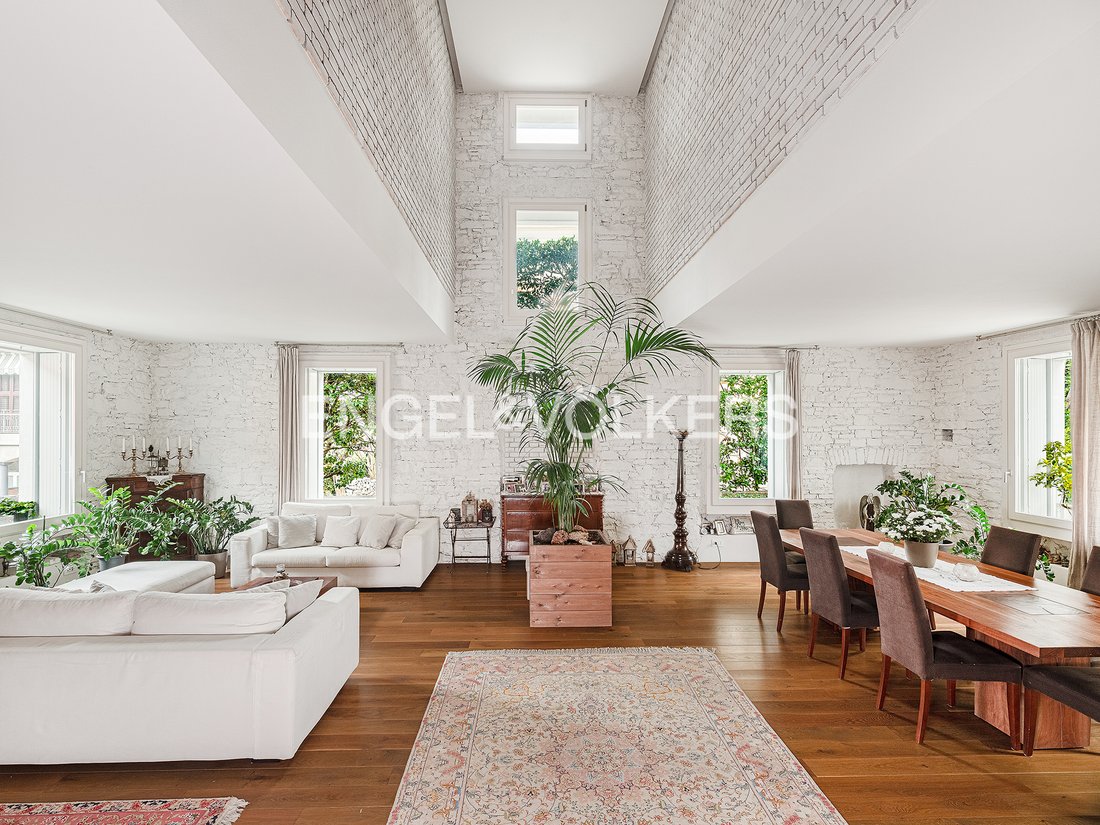 Villa in Eastern Lake Center, Como, Lombardy 1 - 17407485