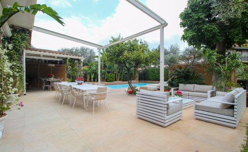 Villa in Cannizzaro-Carruba di Ognina, Catania, Italy 1