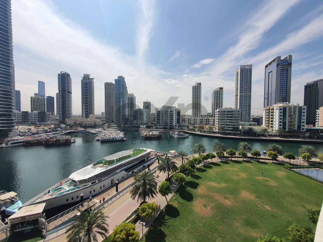 Apartment in Dubai Marina / Marsa Dubai, Dubai, United Arab Emirates 1 - 17407504