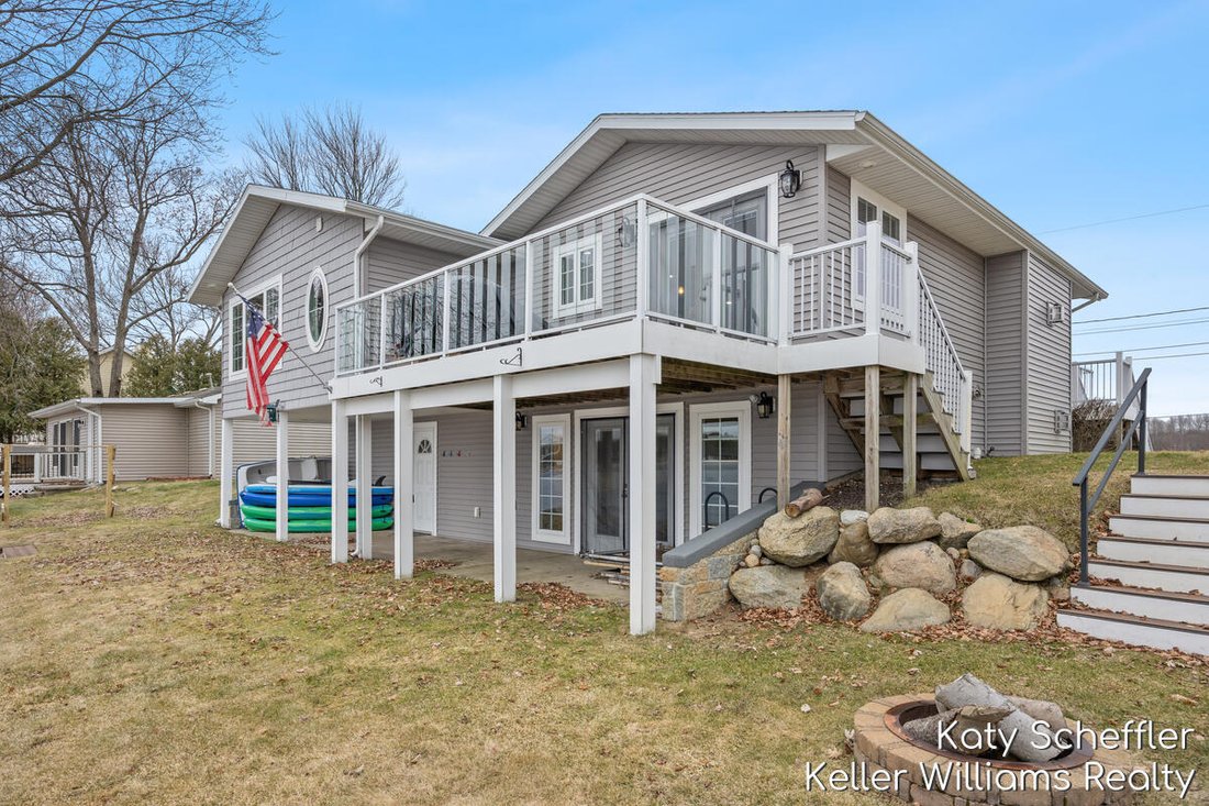 House in Stanwood, Michigan, United States 5 - 17407412