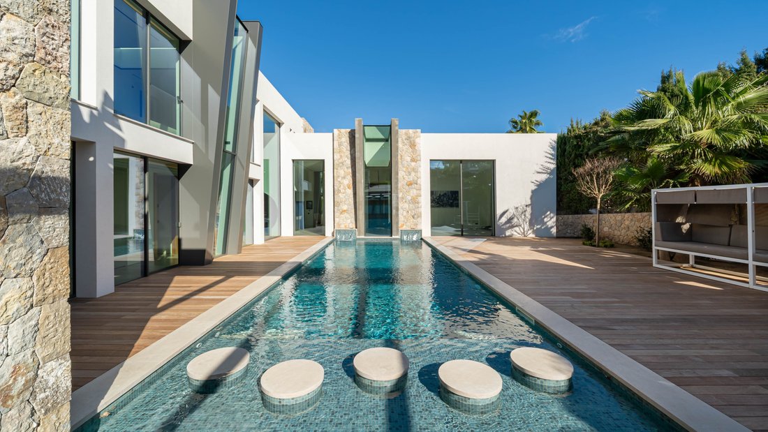 Villa in Rotes Velles, Calvia, Balearic Islands 1 - 17406791