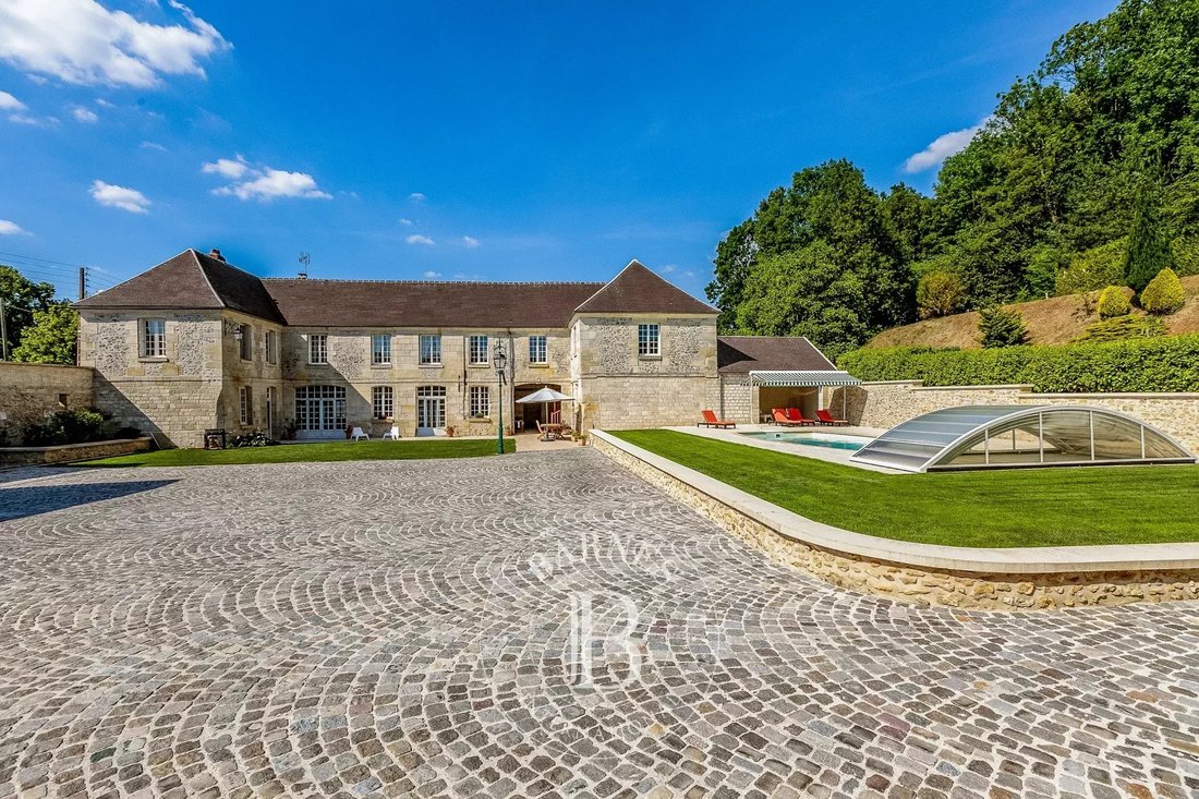 House in Verneuil-en-Halatte, Hauts-de-France, France 1 - 17408003