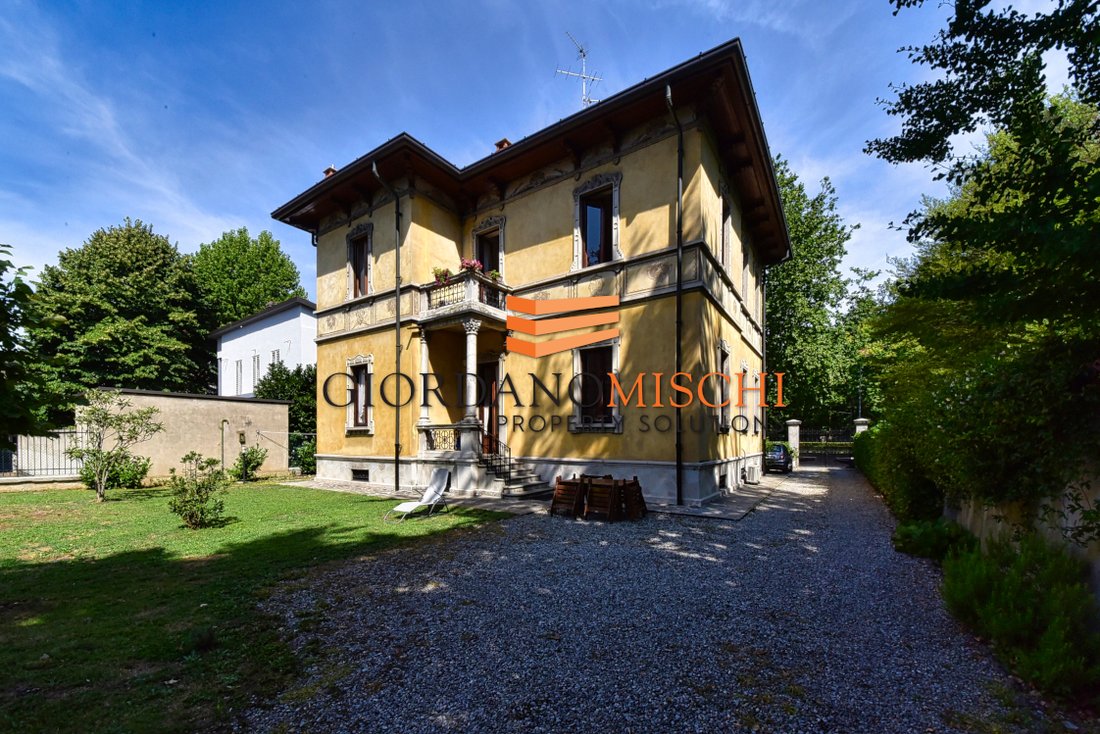 Villa in Historic Center, Monza, Lombardy 1 - 17406903