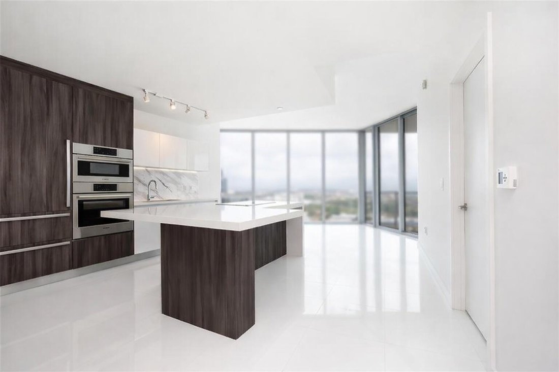 Condo in Miami, Florida, United States 1 - 17407708