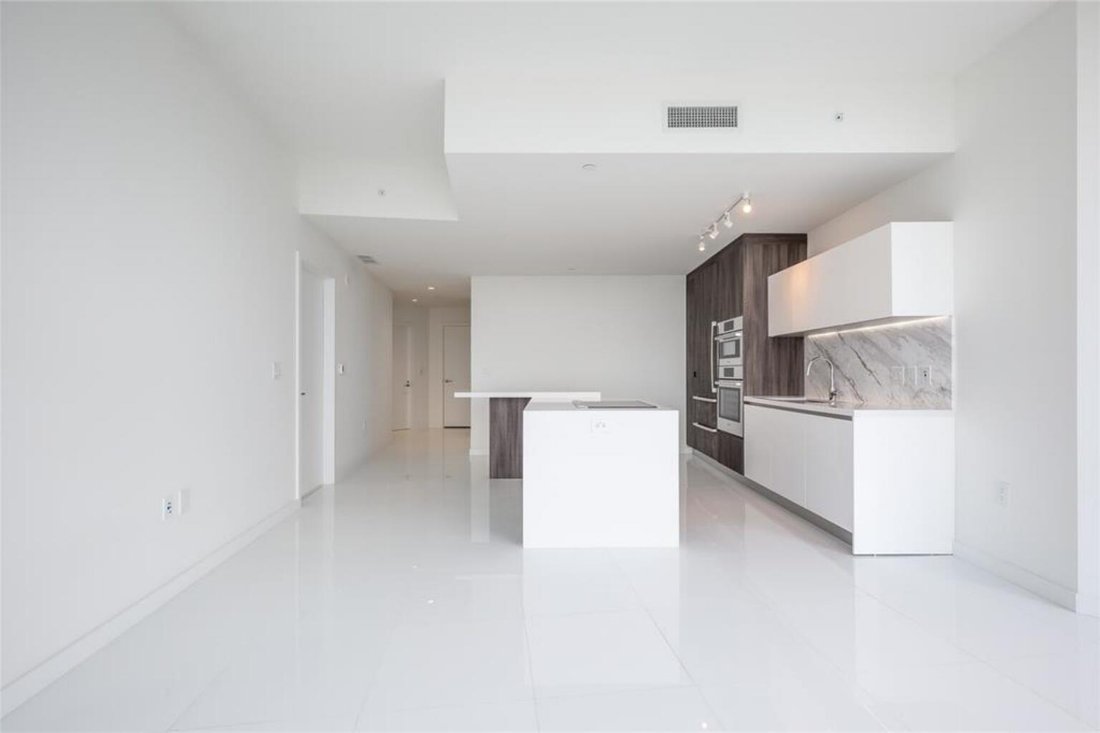 Condo in Miami, Florida, United States 4 - 17407708