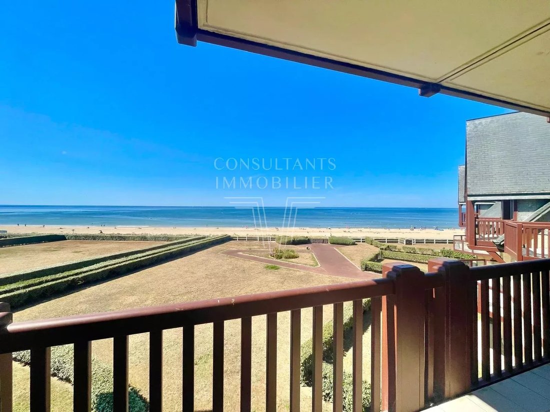 Apartment in Benerville-sur-Mer, Normandy, France 2 - 17406954