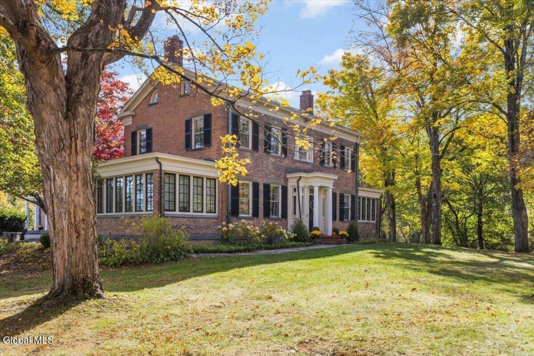 House in Slingerlands, New York, United States 2 - 17406479