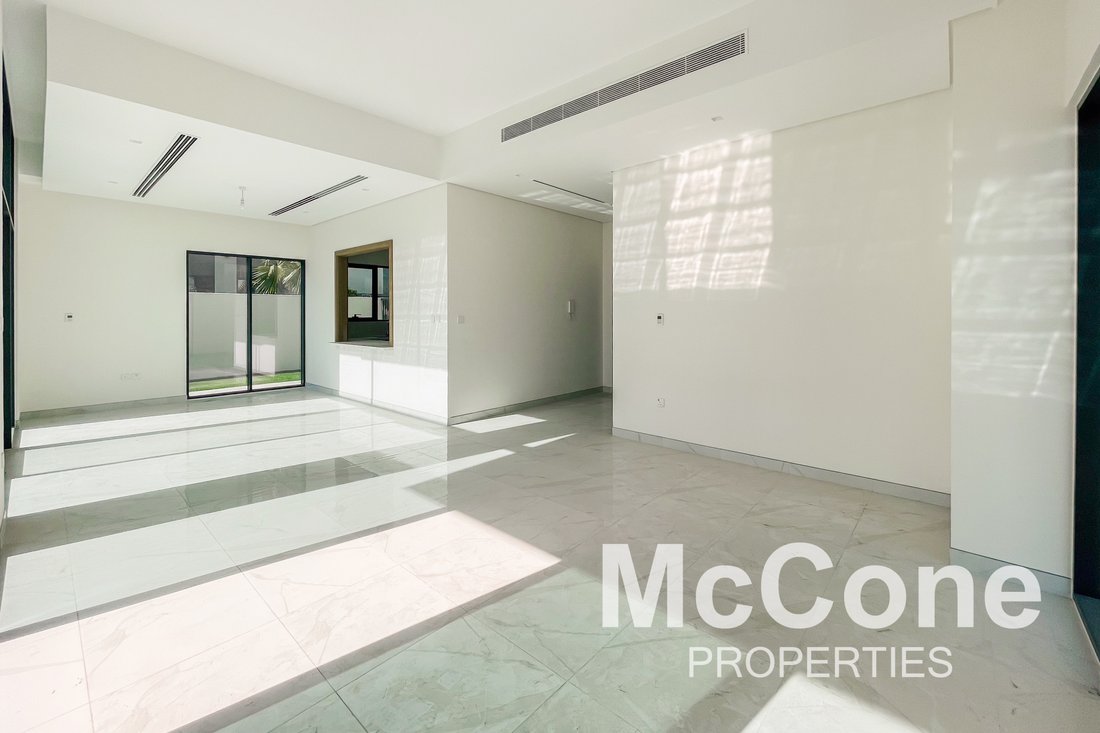 Villa in Jebel Ali Village, Dubai, United Arab Emirates 2 - 17407844