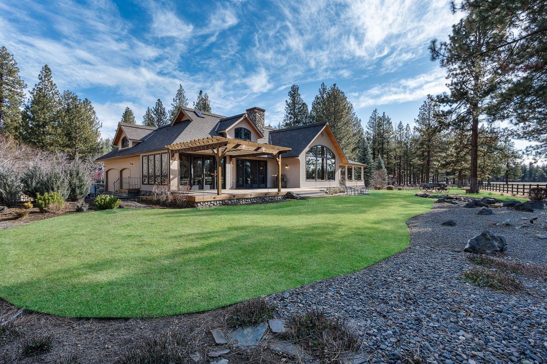House in Sisters, Oregon, United States 5 - 17406594