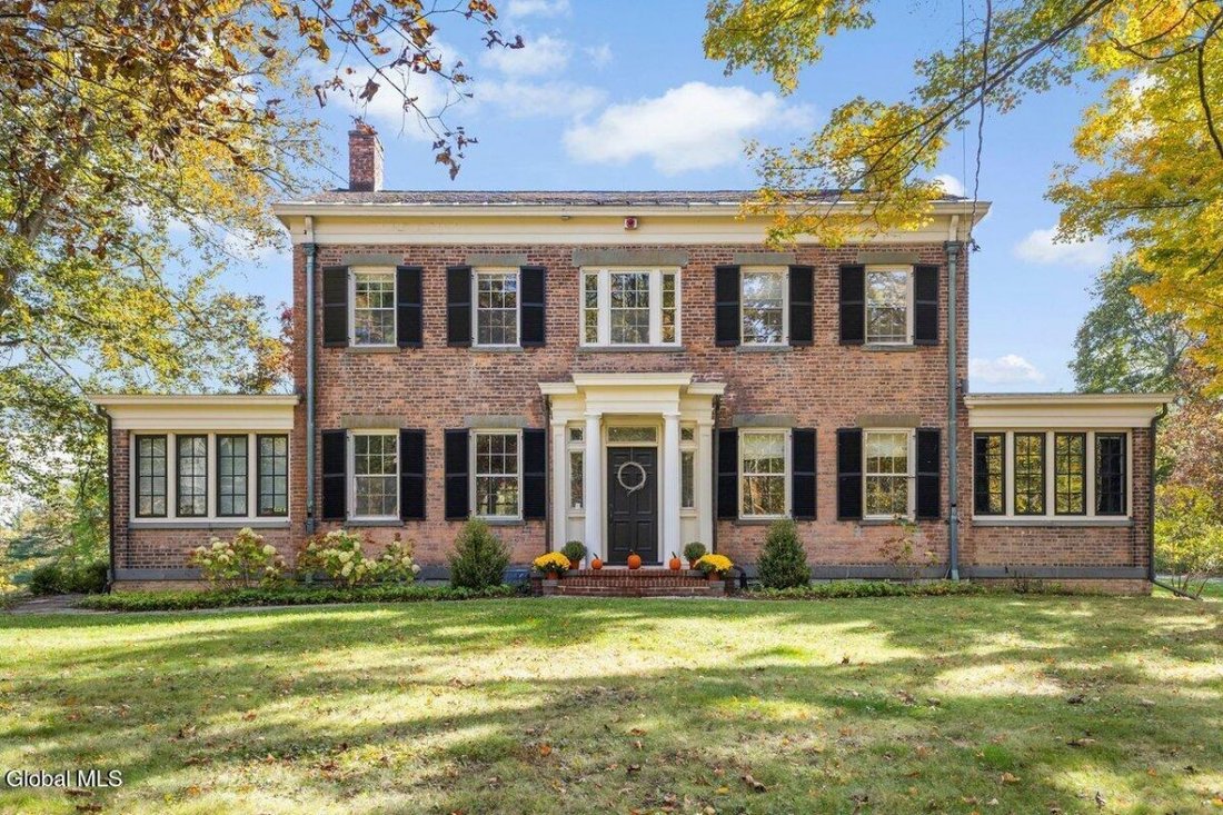 House in Slingerlands, New York, United States 1 - 17406479
