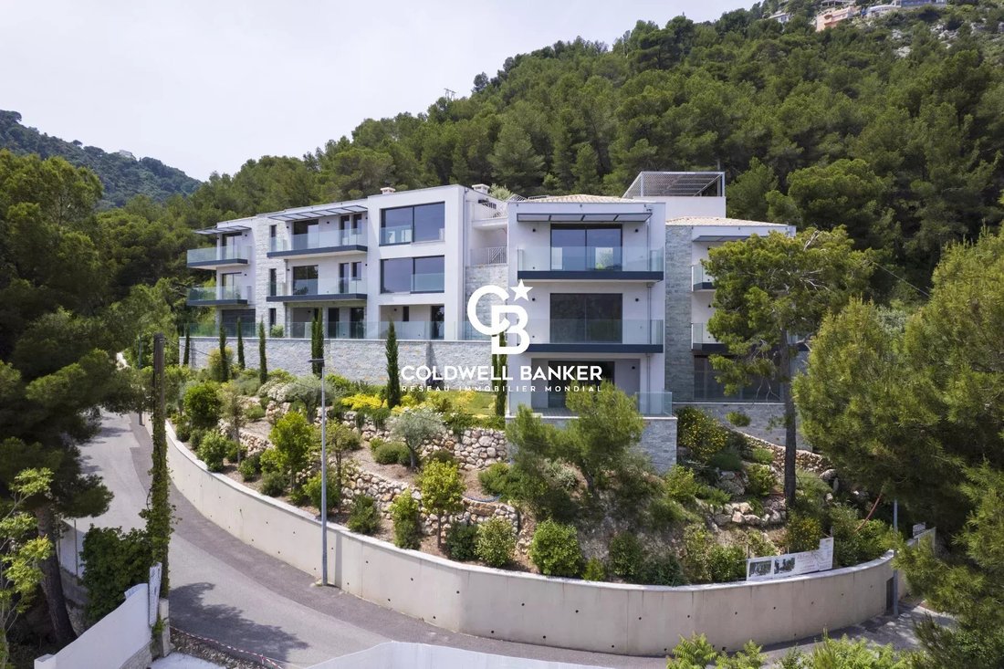 Estate in Èze, Provence-Alpes-Côte d'Azur, France 1 - 17407103