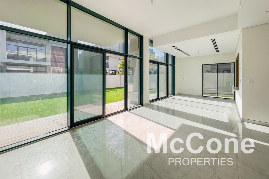 Villa in Jebel Ali Village, Dubai, United Arab Emirates 3 - 17407844